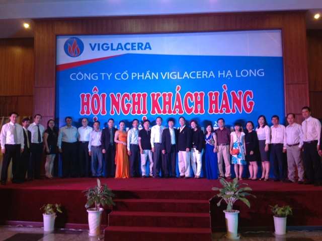 Công ty CP Viglacera Hạ Long tổ chức hội nghị khách khàng miền Nam và miền Trung thường niên tại Đà Nẵng